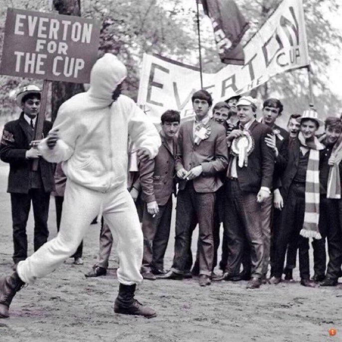 Everton fans watch Muhammad Ali train in Hyde Park prior to the 1966 FA Cup Final, as Ali prepared to fight Henry Cooper #EFC #FACupFinal