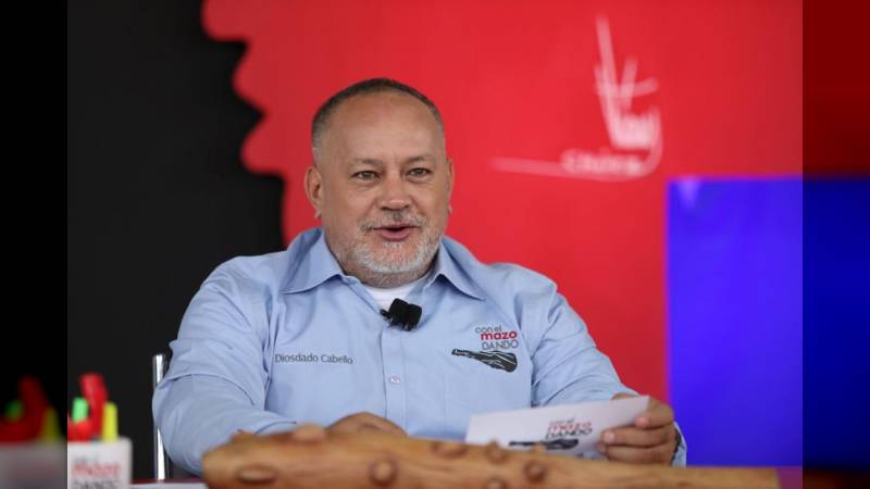 ConElMazoDando's tweet photo. ¡Nosotros venceremos! Pueblo expresa su afecto a Diosdado y le pide seguir guardando el reposo necesario https://t.co/d6gZFj3zZ7  #DiosdadoPaLanteVenceremos https://t.co/utVDd8Z7Kg