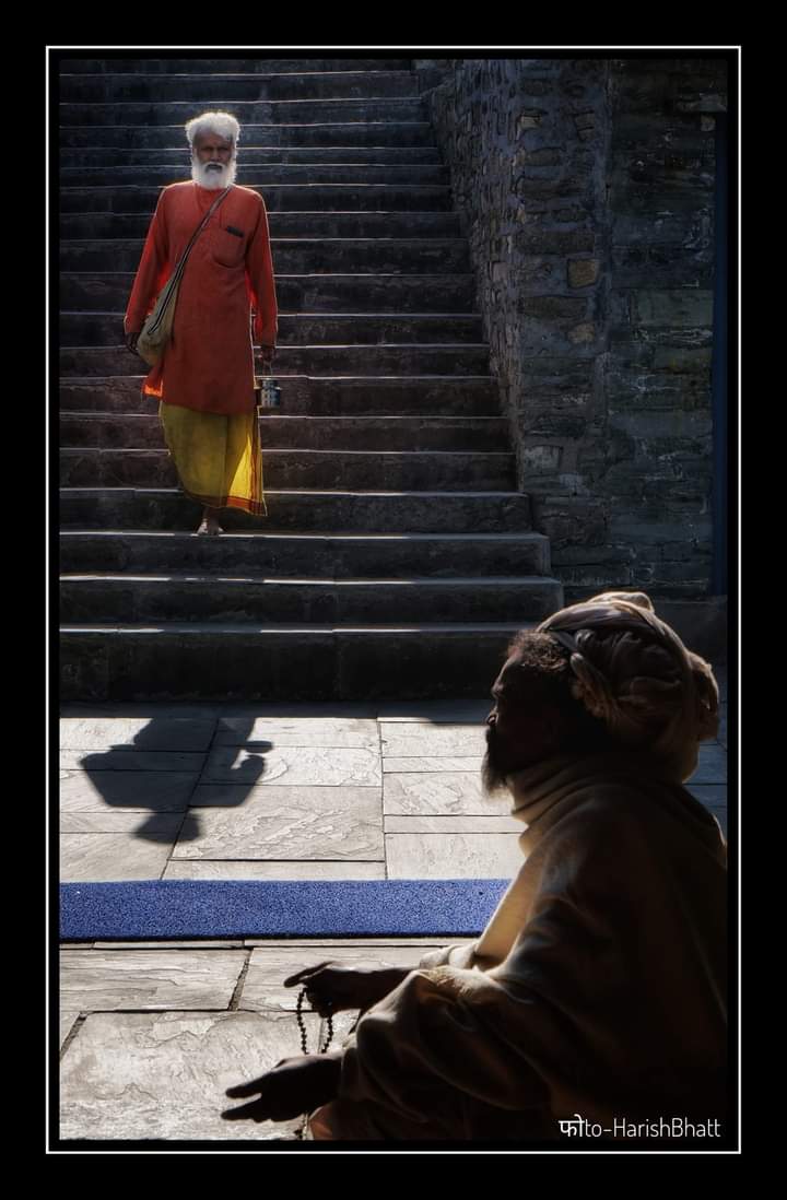 2/n #देवभूमि_PhotographyThis thread covers the best  #photography in the hills of  #Uttarakhand.Photography by #HarishBhatt Location : Stairs to Gopinath Temple  #Gopeshwar