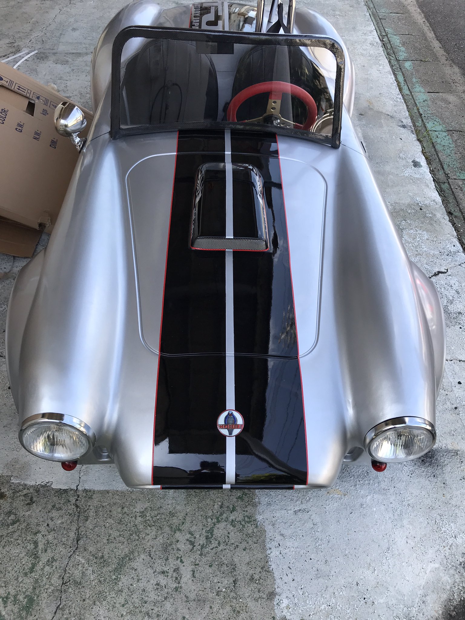 Art Bomb トライクファクトリージャパン ミニコブラのデカール製作 施工 セカンドカーで痛車にどうです ミニカー 電動自動車 コブラ ミニコブラ Tfj T Co Bqtctechf2 Twitter