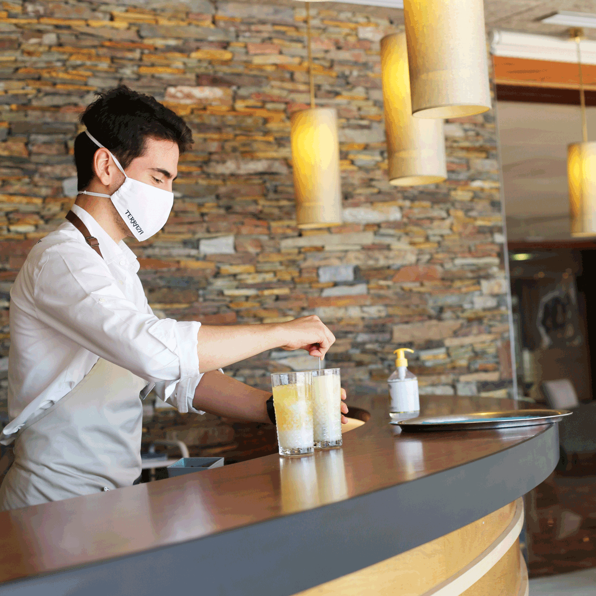 Piña colada, daiquiri, caipirinha... Quin és el teu #cocktail de l’estiu? Vine a provar els cocktails especials de l'#Empordà que tenim al Terraza. 
hotelterraza.com
#cocktail #hotel #CostaBrava #Empordà #Roses #turisme