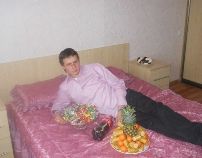 __mudakoff's tweet photo. это я собираюсь посмотреть один видос на ютубе, который идет 8 минут https://t.co/IvLVzGdpbV