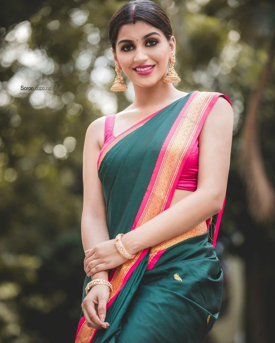 Yashika Aanand 😎🔥 
more actress images at indiaglitz.com/tamil-actress-…