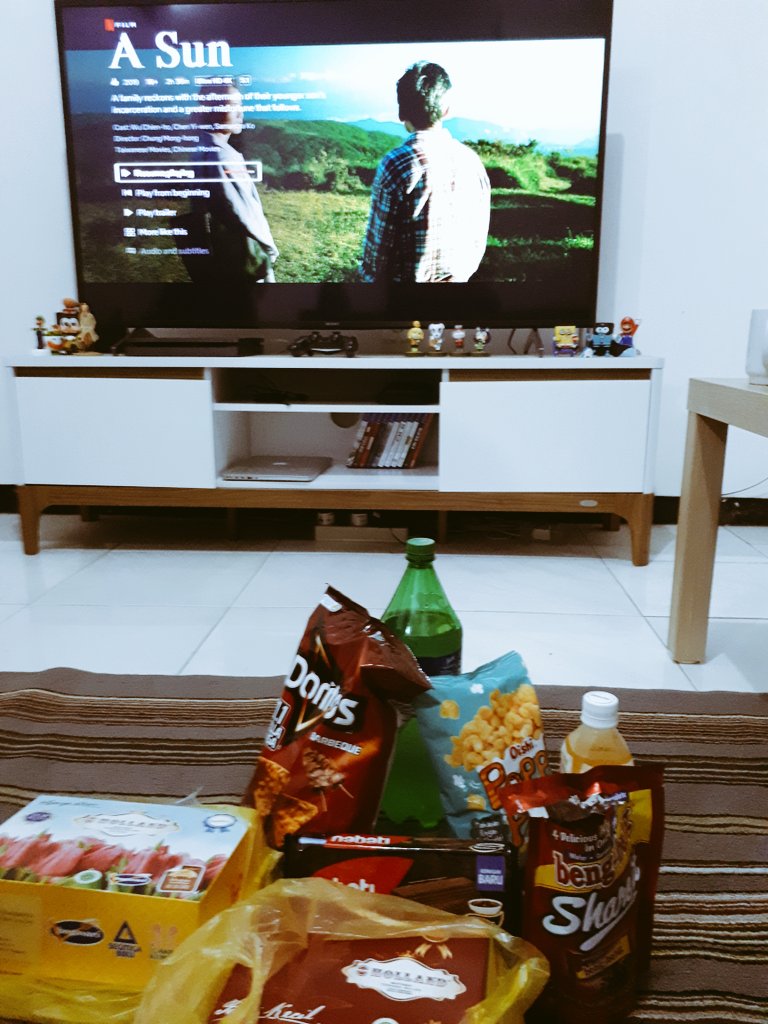 Malam minggu ku.. mana malam minggu mu.. @Hippocrytamus @pirin666 @cinkuchan