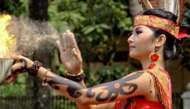 DesaKita2's tweet photo. Tato itu seni, Orba mengubahnya jadi kriminal. https://t.co/as5BSZdMuY