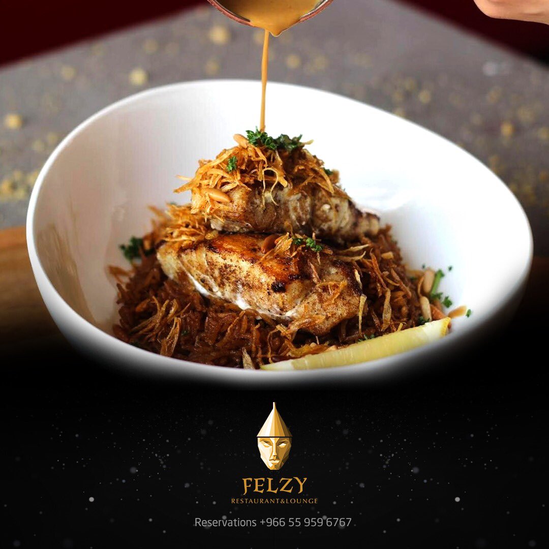 Felzy_sa's tweet photo. Oriental hamour Grilled fish served with Sayadiya rice along our savory sauce and caramelized onion 

تمتع بتذوق اوريانتال هامور المطهو على طريقة فلزي الخاصة.

#felzy #felzylounge #riyadhlounge #Foodies #riyadhrestaurant https://t.co/eDYj2gIKW0