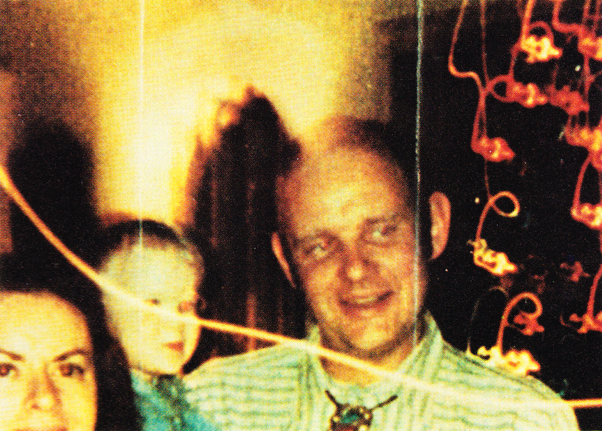 MetascienceITC's tweet photo. A few psychical or paranormal photographs from George Meek's collection. Light streaks and other anomalies are visible (which were not seen by the naked eye). The photo on the left was taken at a Christmas party in Connecticut. Many psychic mediums were in attendance. #Paranormal https://t.co/q9Ic2HLsND