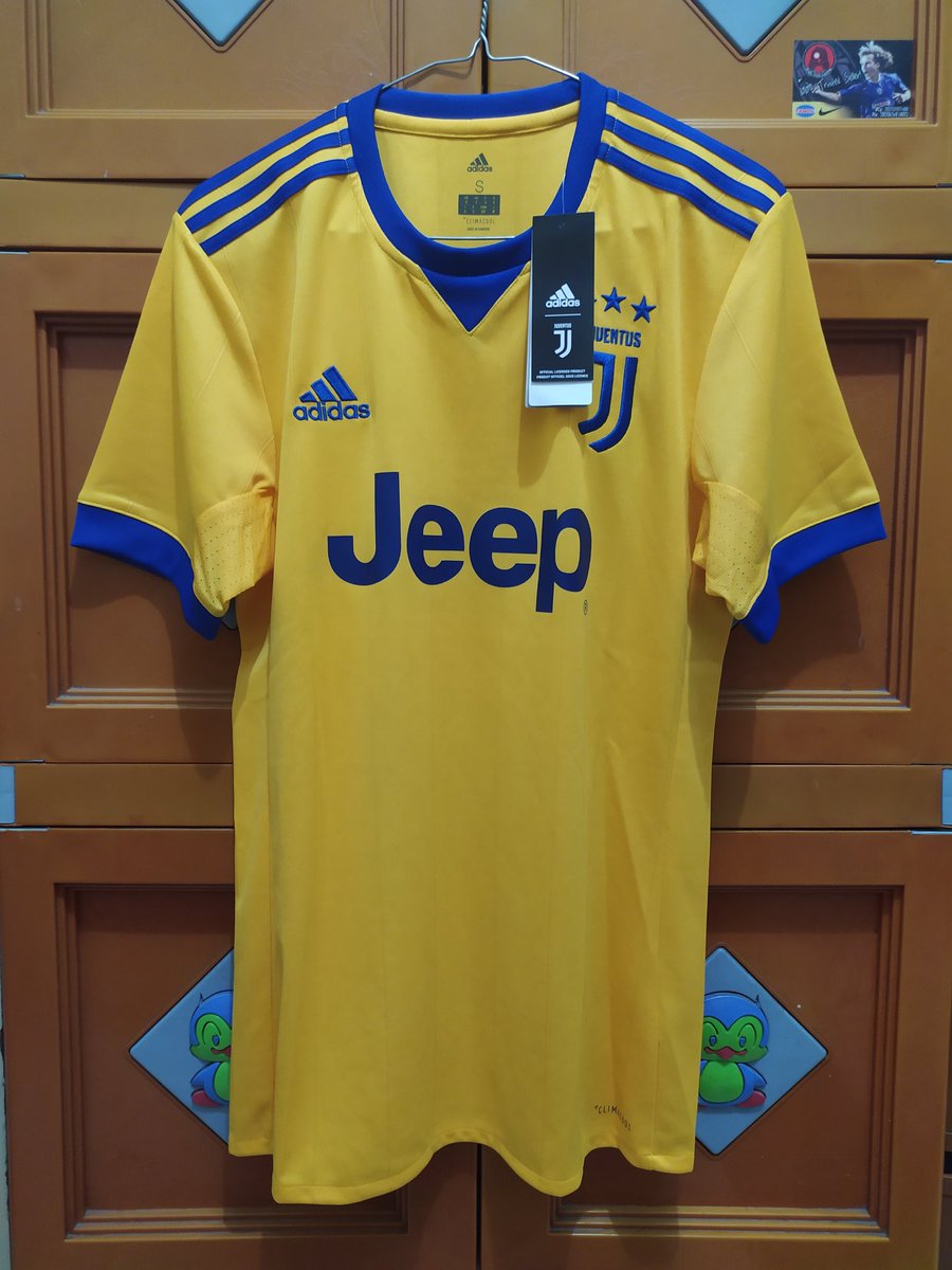 <a href="/Jerseyforum/">Si Paling Jersey</a> Bismillah

Numpang jualan min hehe
Juventus away 2017-18
ORIGINAL
Size S
BNWT
350k
Free ongkir jabodetabek
Minat bisa DM
Makasih 🙏
#jersey4sale 
#jersey
#Juventus 
#ForzaJuve