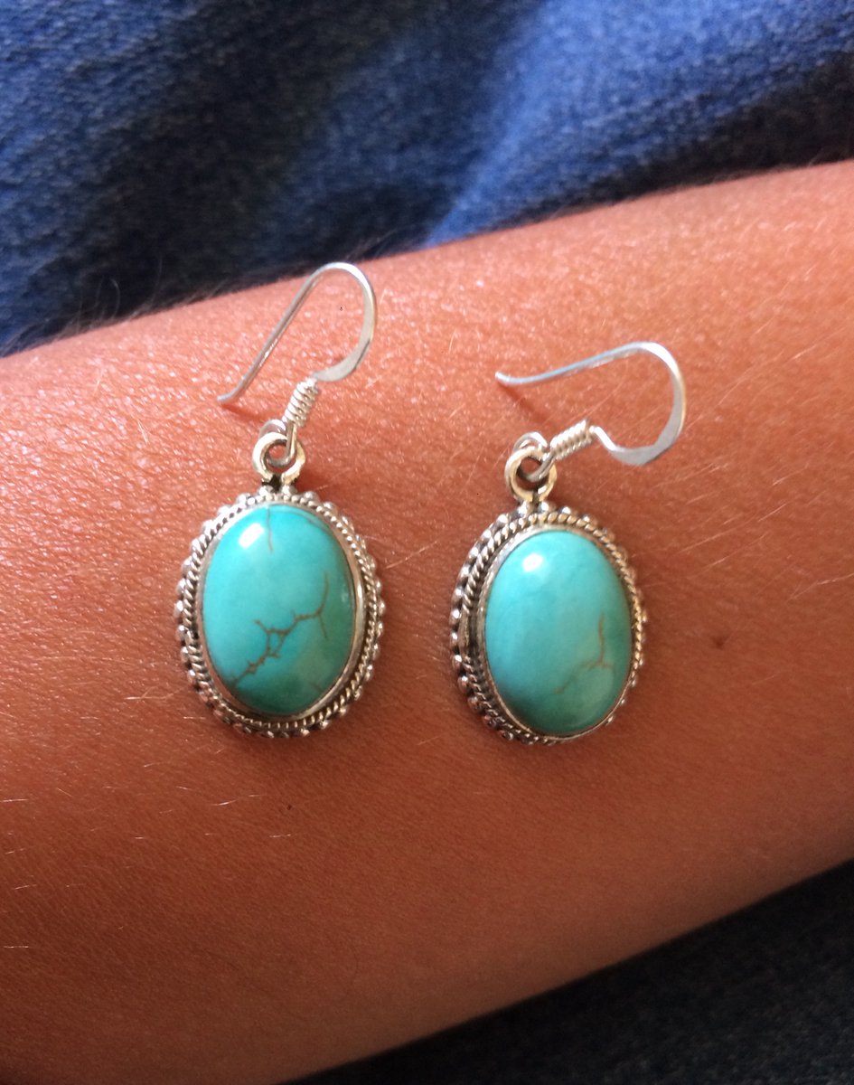 GuduleRouen's tweet photo. #gudulerouen #bijoux #Bouclesdoreilles #Turquoises montées sur #argent925 SANS nickel
#artisanat #piècesuniques #pierresnaturelles https://t.co/VXpfpcnxde