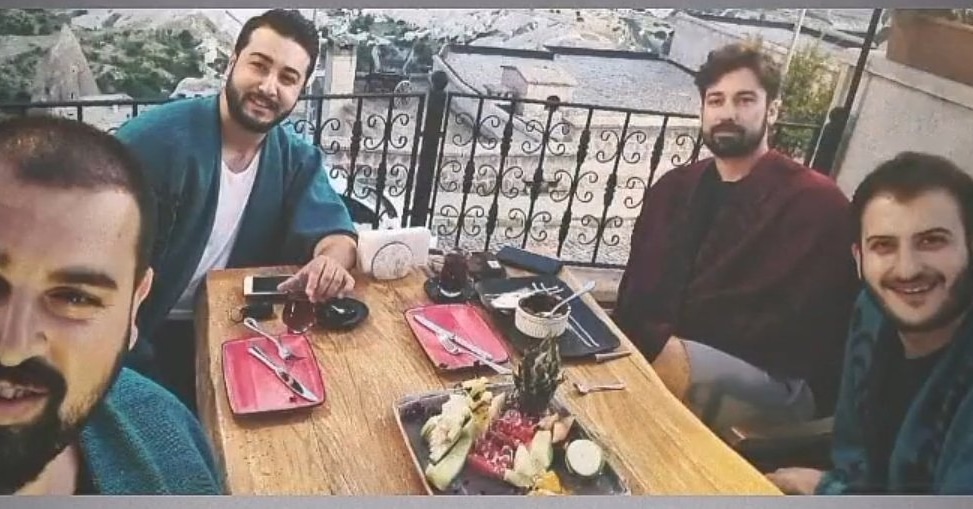 Elimi Bırakma Official1 (@azcenin) on Twitter photo 