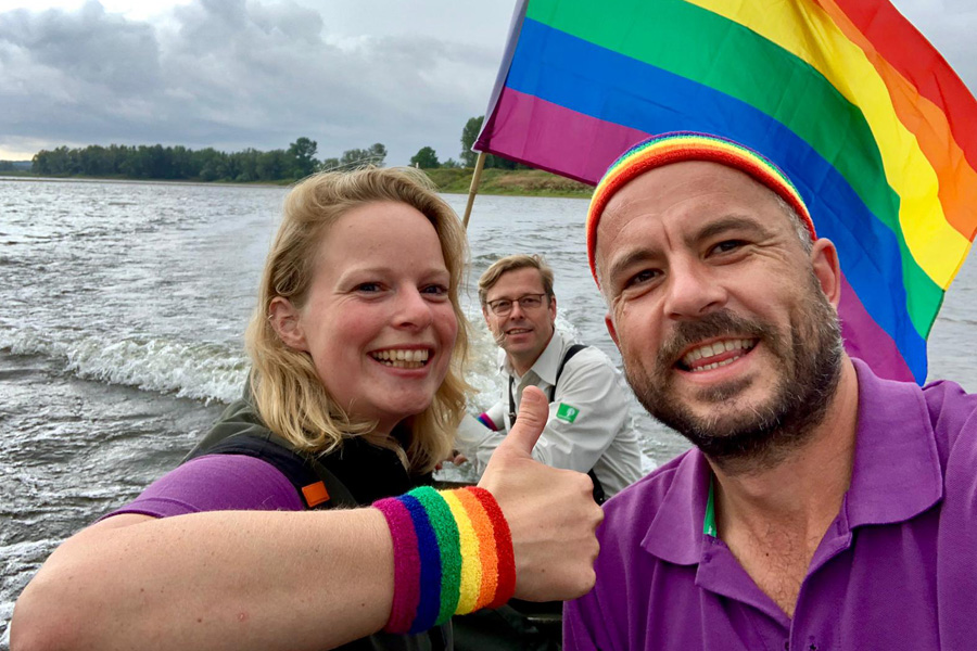 De Canal Parade van <a href="/amsterdampride/">Pride Amsterdam</a> gaat vandaag vanwege corona niet door, maar volgend jaar zijn we erbij! Want net als in de natuur is ook diversiteit binnen organisaties belangrijk 🏳️‍🌈 #rozeboswachters #pride