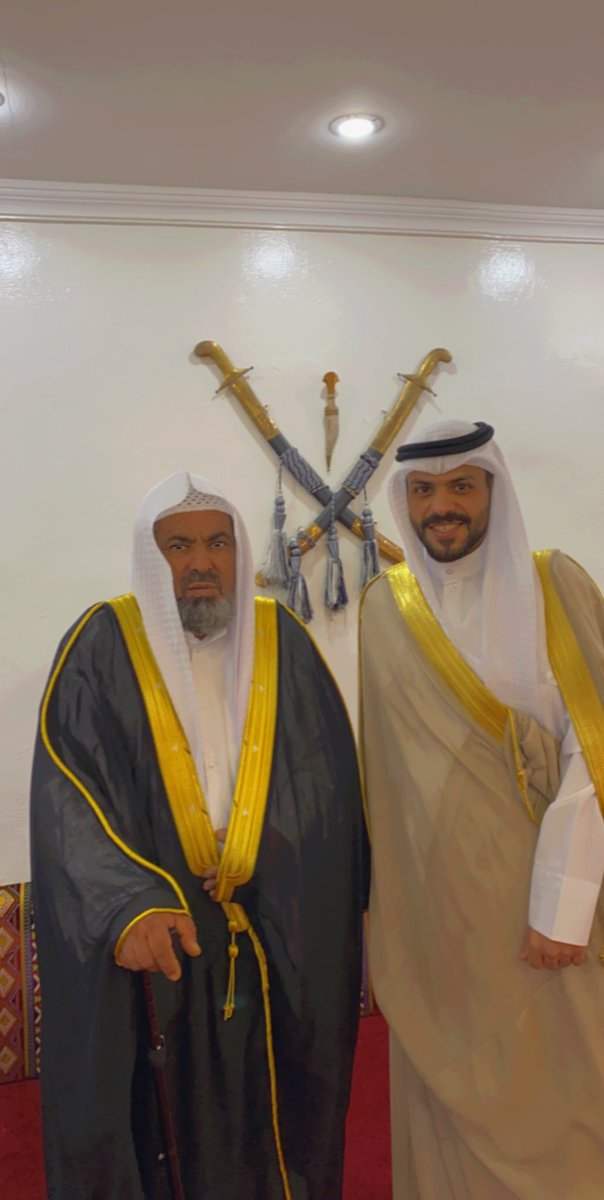 Khaled_alkhleef's tweet photo. يطري علي العز و المجد و الطيب
و أشوفها يا أبوي لا صرت أشوفك

#ابوي #عيد_مبارك https://t.co/lpL4fQlp12