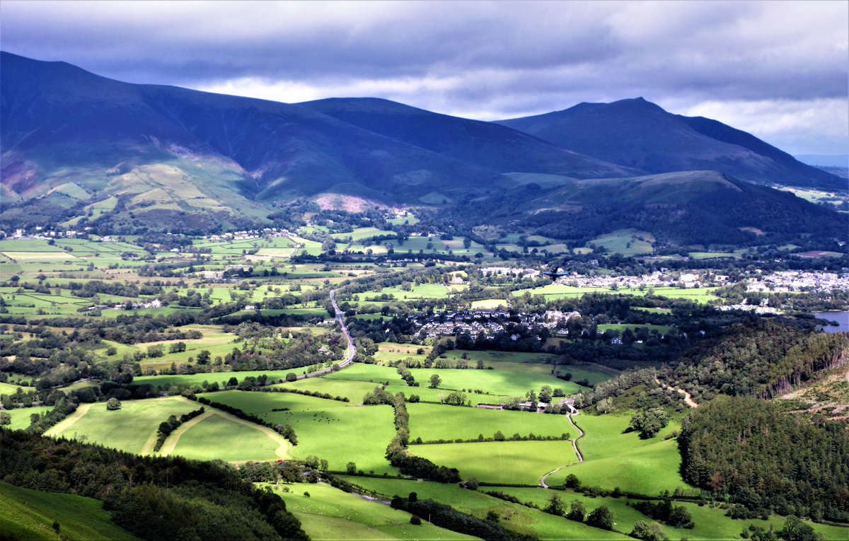 StanLeigh18's tweet photo. #Barrow walk visiting former mining site to 1854] in the deep gorge of #StoneycroftGhyl, before turning right to head to the summit at 1494 feet
- former mining area at #Stonycroft Gill
- #CauseyPike #Outerside &amp; beyond
- Vale of #Keswick
- #Braithwaite with #BassenthwaiteLake https://t.co/bBODtdnsq3