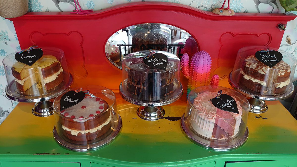 BenOxlade1's tweet photo. Another #CakeDate with my wife at @CakeoleBradford, which was great as always! Plus really good at making people feel safe, as we're still wary of going places! #cake #milkshake #tea #covidsafe #Bradford https://t.co/9rDLi8rD1f