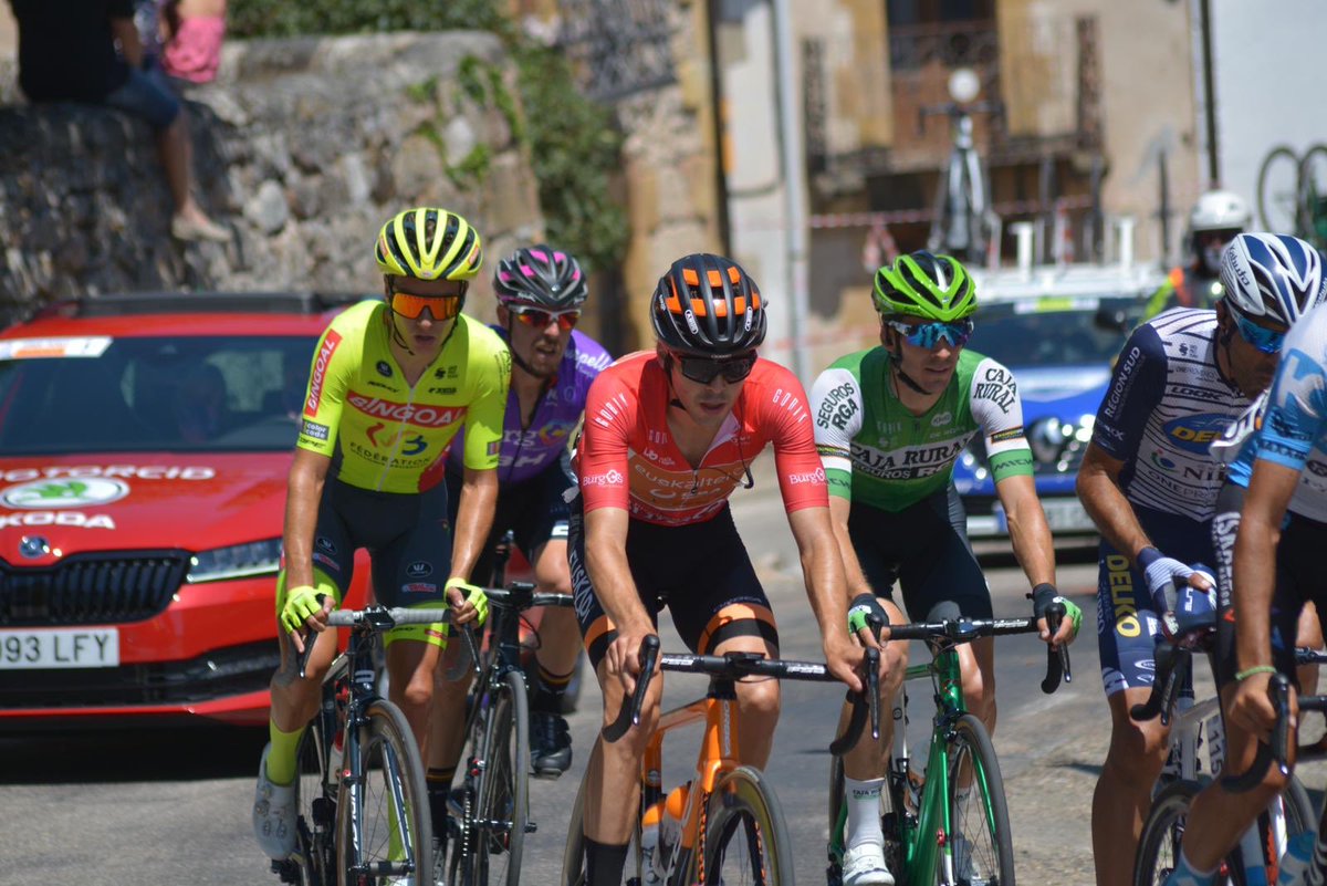 WagnerBazinWB's tweet photo. Échappée de la 5e et dernière étape @VueltaABurgos 🚵🏻 avec @ALivyns au sein du groupe de 6 fuyards 👍👏🏻💪 https://t.co/whKPH4tFWs
