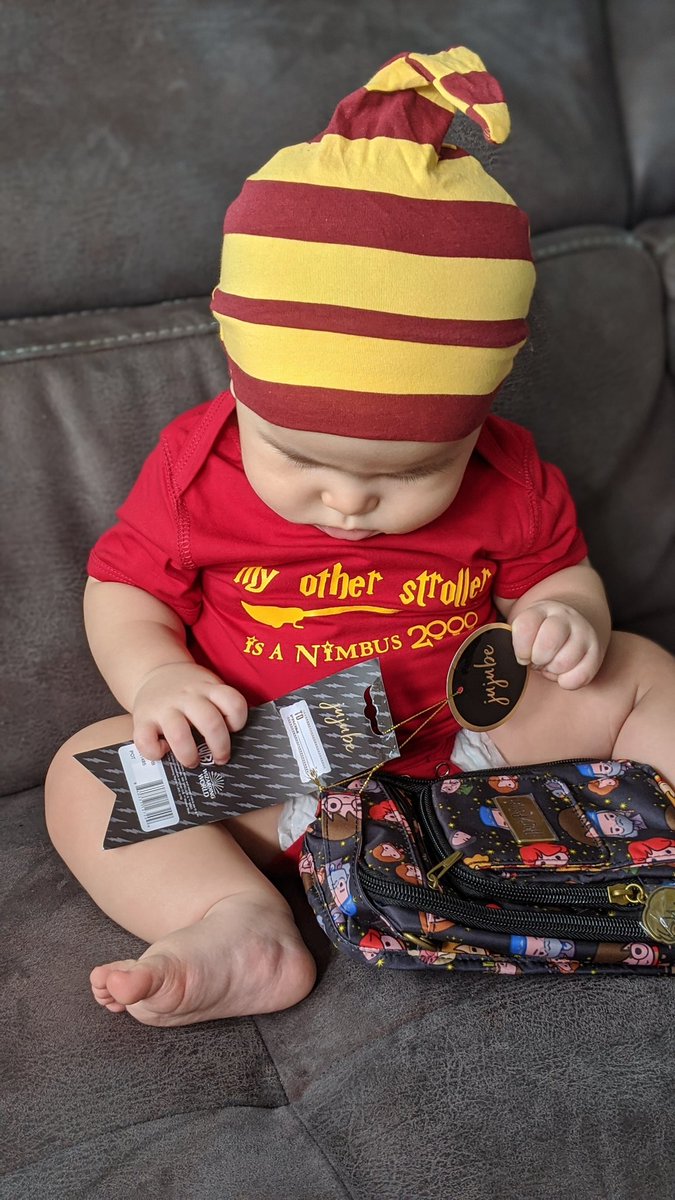 thundertweep's tweet photo. All dressed up in Momma's favourite things: #Floral #HarryPotter #Jujube #Prints 😍 No better time than now to dress up even though we are just visiting Ah Ma's house which is a 10min walk away 🙈😂
#WithWabi🎀
#WithPeanutDidi🥜 https://t.co/M5YsVBHIwp