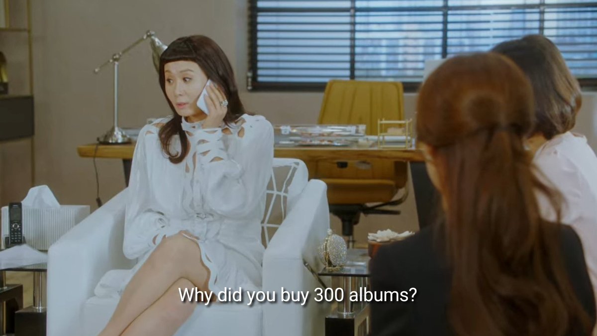 jnkvibes's tweet photo. Not bp related but I saw this somewhere and it’s just hilarious lmao https://t.co/Bqyz9HBkOy