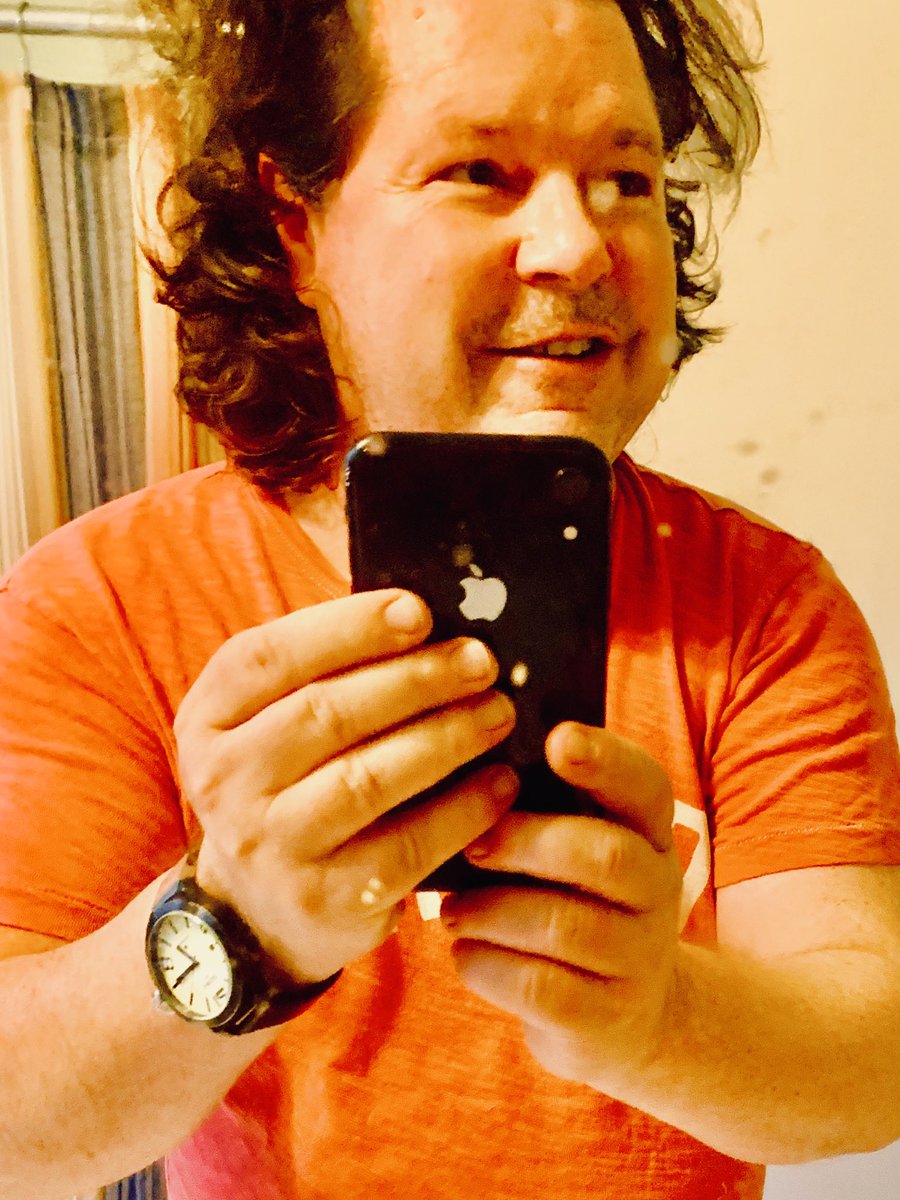 billescudier's tweet photo. If elected President, I want this photo as my Presidential Portrait. I want Donald Trump to say, “That’s the face of the man who put me in prison... Where I get violently cornholed every day.” #BEin20! https://t.co/zIWt9hlCTT