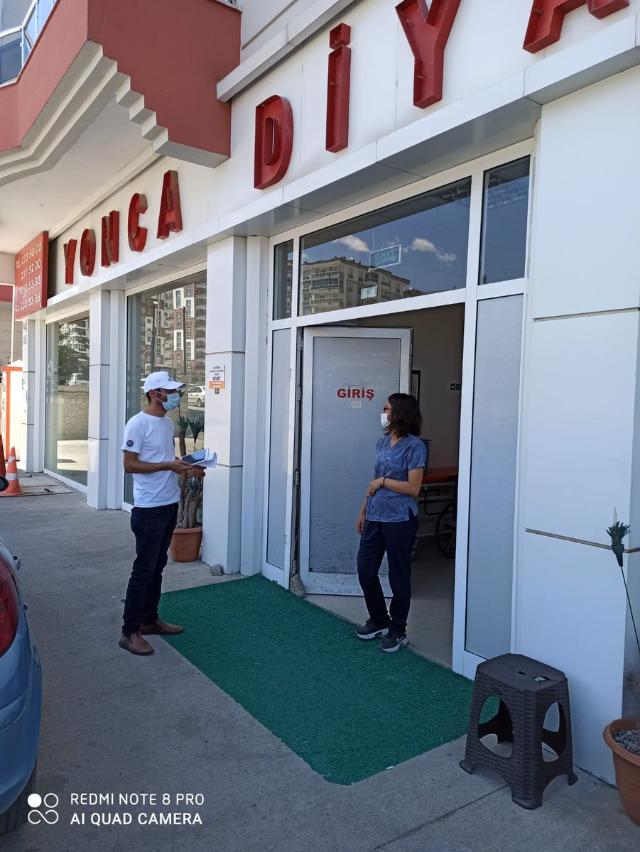 İl salgın denetim ekiplerimiz bayramın 2.gününde de hem vatandaşlarımızın bayramını kutladı hemde salgınla ilgili kontrol ve uyarılarda bulunmayı sürdürdü.

Lütfen! tedbiri elden bırakmayalım.