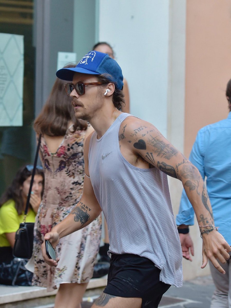 Harry out jogging in Rome - July 24