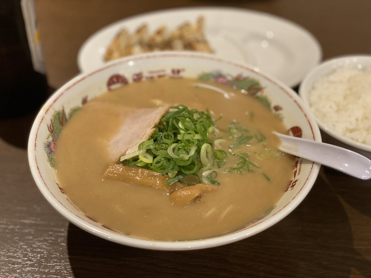 MANGAアトリエさん(#ネームタンク渋谷分室)で作業してました😆
ランチ、ディナーとかなりのボリュームでした。本当にありがとうございました😟 