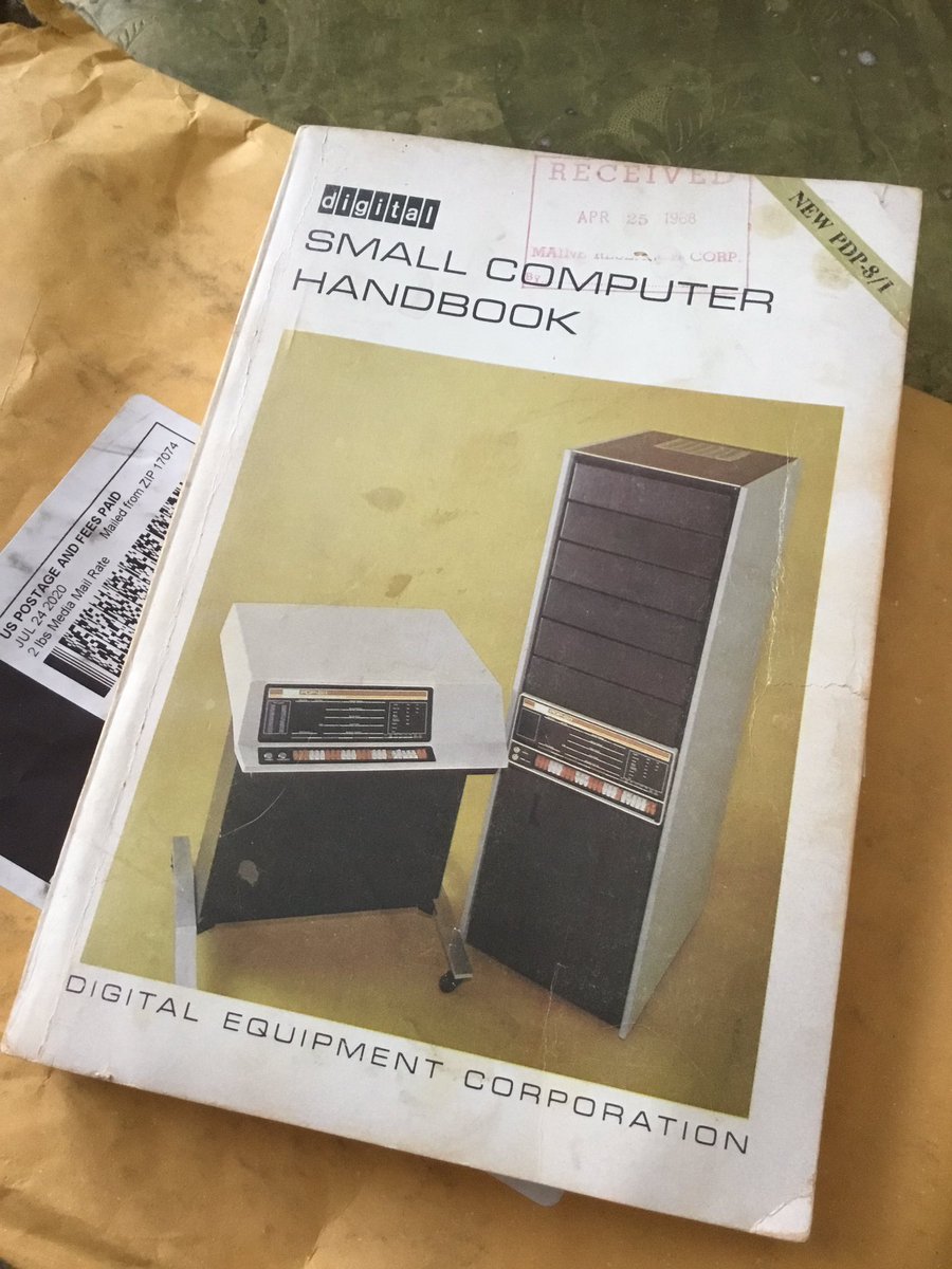 Jeff_Jetton's tweet photo. Well look what the eBay fairy brought me!

#retrocomputing #dec #pdp8 #minicomputers https://t.co/wPB6a45lUg