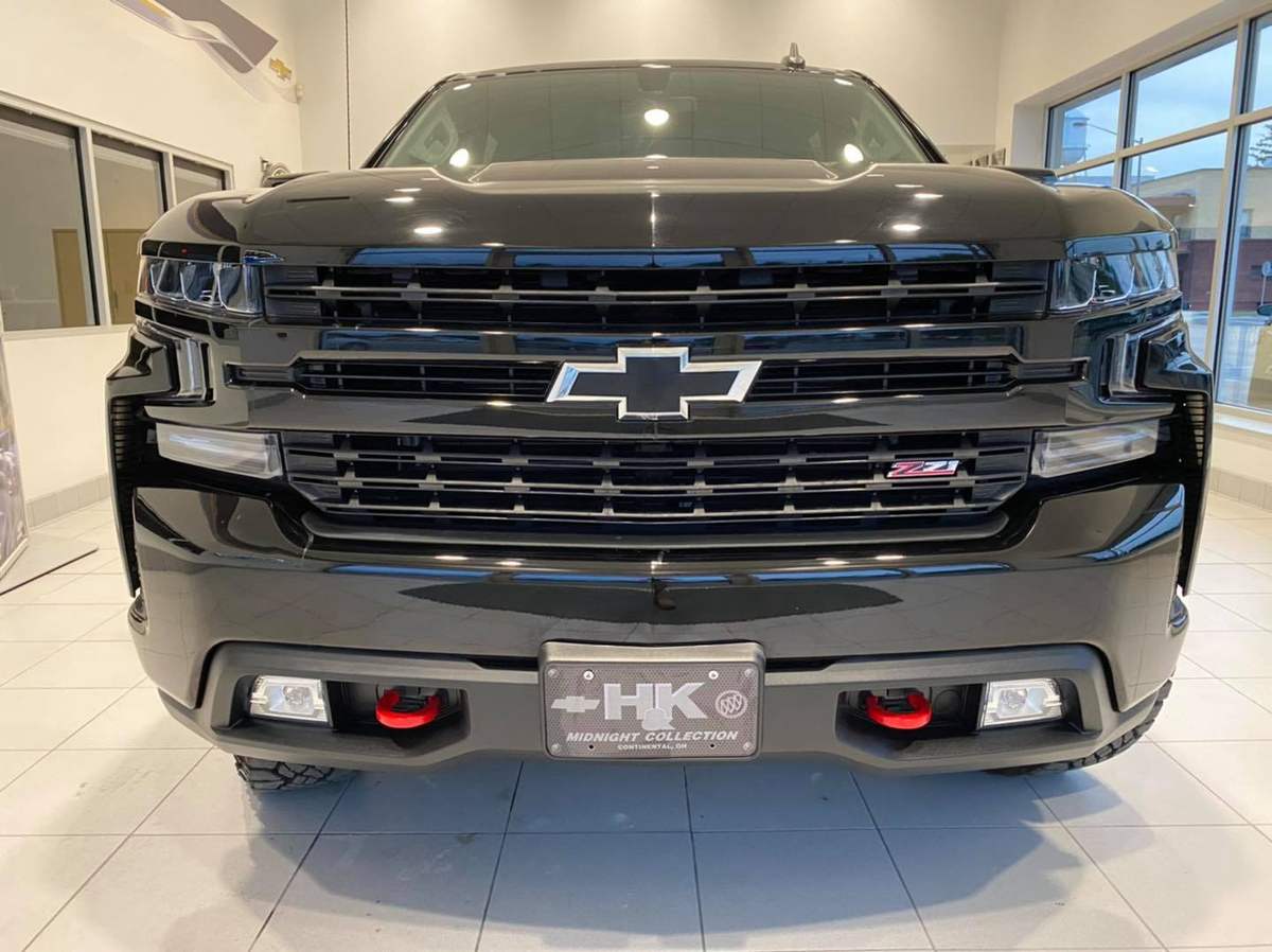 hkchevbuickinc's tweet photo. Check out this Sharp recent arrival 2019 Chevy Silverado 1500 LT Trail Boss! Call our sales team today at 419-596-3808 & this Awesome Trail Boss can be yours!!! #DriveLikeaBoss https://t.co/Vd2kzDhAwU