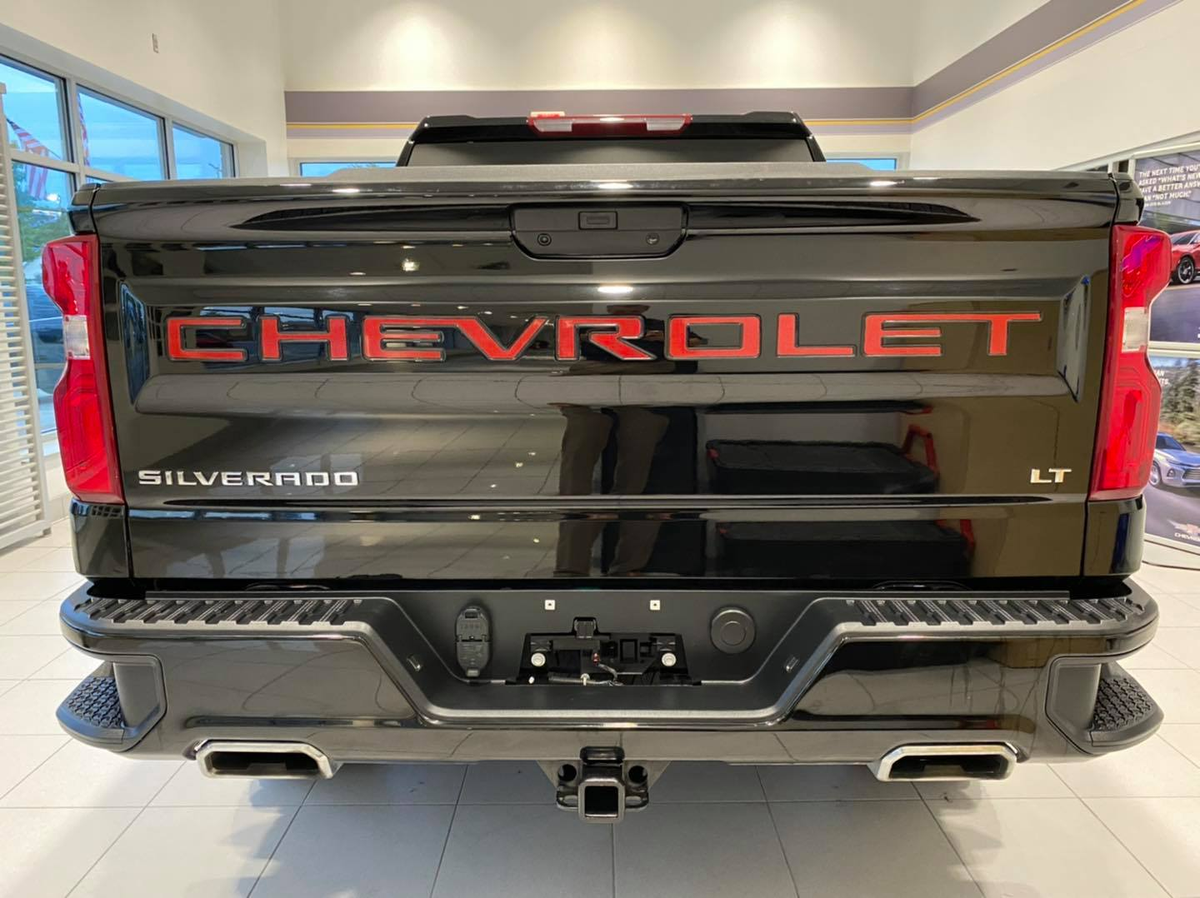 hkchevbuickinc's tweet photo. Check out this Sharp recent arrival 2019 Chevy Silverado 1500 LT Trail Boss! Call our sales team today at 419-596-3808 & this Awesome Trail Boss can be yours!!! #DriveLikeaBoss https://t.co/Vd2kzDhAwU