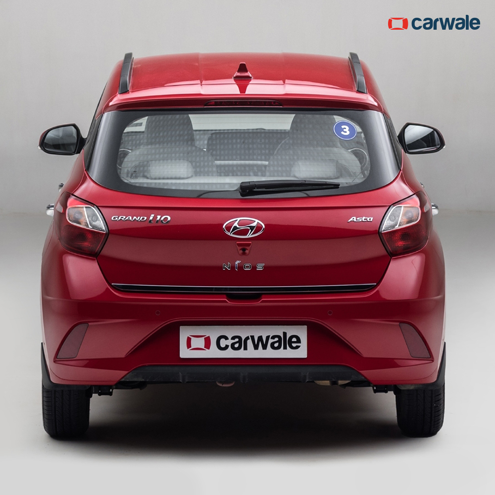 CarWale's tweet image. The Grand i10 Nios, with its striking design is loaded with features and offers the convenience of an automatic (AMT) even with the diesel engine and an option of CNG as well.
#CWSnippet #Grandi10Nios #Hyundai