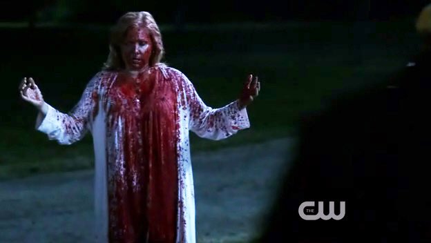 SPNBunkerNA's tweet photo. 06x04 Weekend At Bobby’s
Chatting with friends, flirting with the neighbour lady, shoving a monster into a wood chipper. Business-as-usual at Bobby’s also includes tracking down Crowley, the demon who promised to return Bobby’s soul and didn’t.
#BunkerSPNRewatch #WeekendAtBobbys https://t.co/8bh57VrDSC