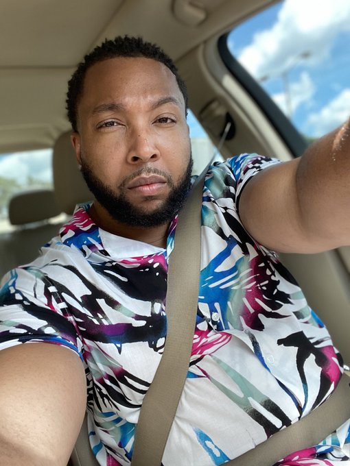 Watch jRalphel's leaked NSFW photo on TwXstars