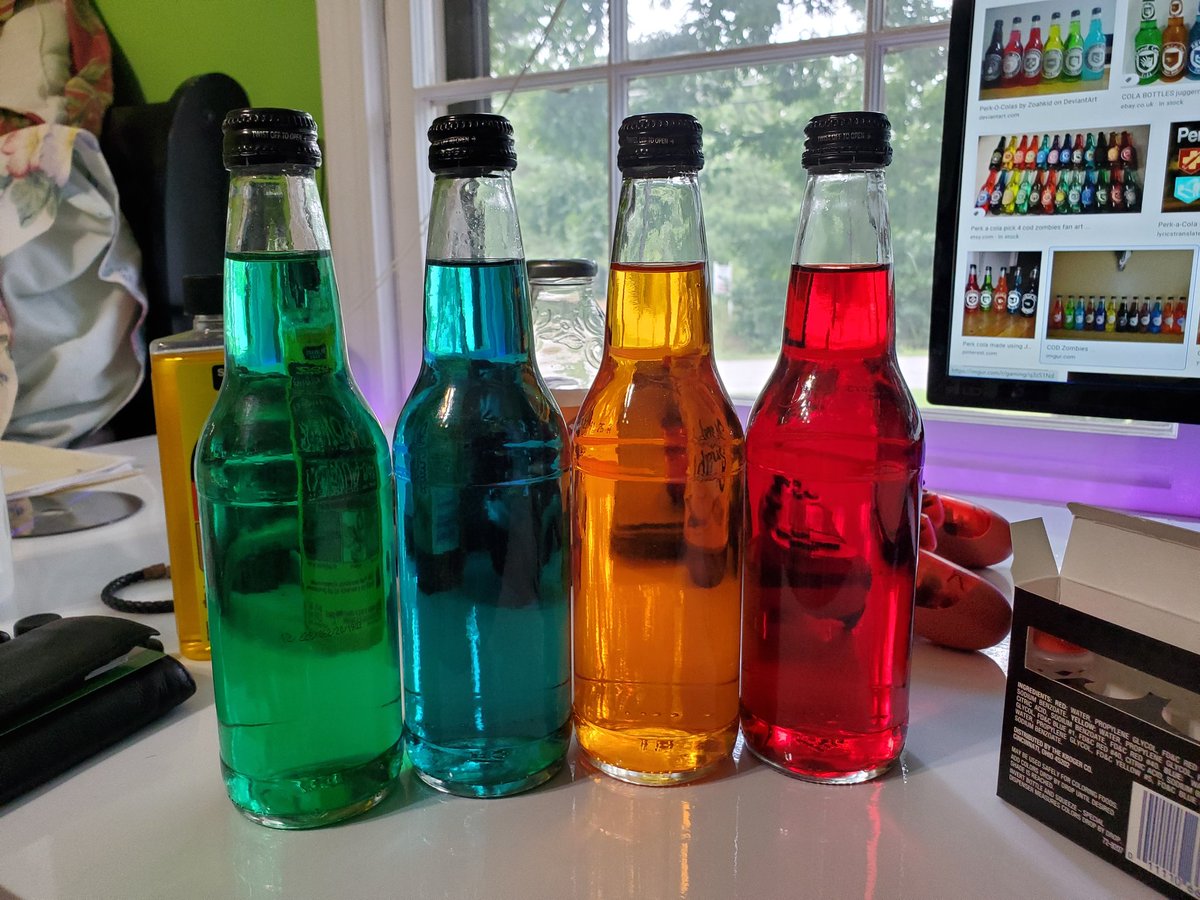 nakiiiib's tweet photo. Take a guess at what I'm making!
HINT: They are from Nazi Zombies
#zombies #perkacola #speedcola #doubletap #quickrevive #juggernog #callofduty #nazizombies #codzombies #customzombies #callofdutyzombies #blackopszombies #blackops #BlackOpsColdWar #CallofDuty2020 https://t.co/vjj8Naz47u