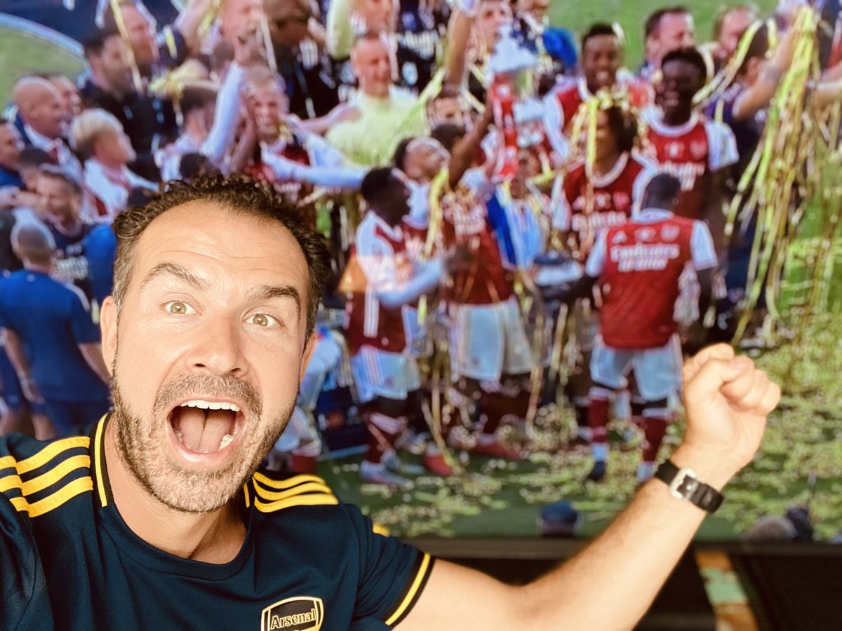 alexholttweets's tweet image. Arsenal !!!!!! Finally something to celebrate this season !!!! #arsenal #facupfinal #winners #europe #happyholts