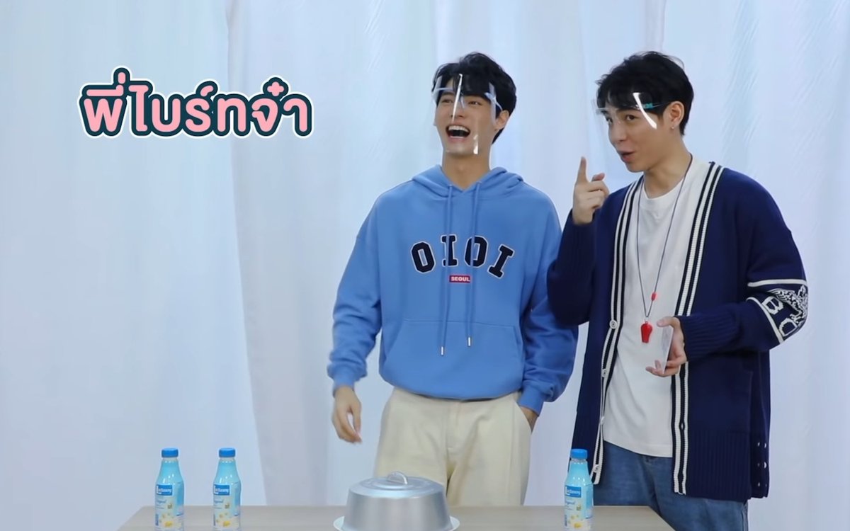 Bright Win Inbox EP1 | เพราะไบร์ท-วินมายิงกันอีพีนี้ได้น้องเฟิร์สมาเป็นแขกรับเชิญ เทปนี้พี่ไบ๊เหมือน ผปค มาดูแลเด็กเลย(ซีนน่ารัก : "พี่ไบ๊จ๋า~" ที่แสนน้วย คนพี่ยอมมารับโทษแต่โดยดี)ยอดวิว : 1 ล้านวิวLink : YT Ltv  http://tv.line.me/v/14551026  #ไบร์ทวิน