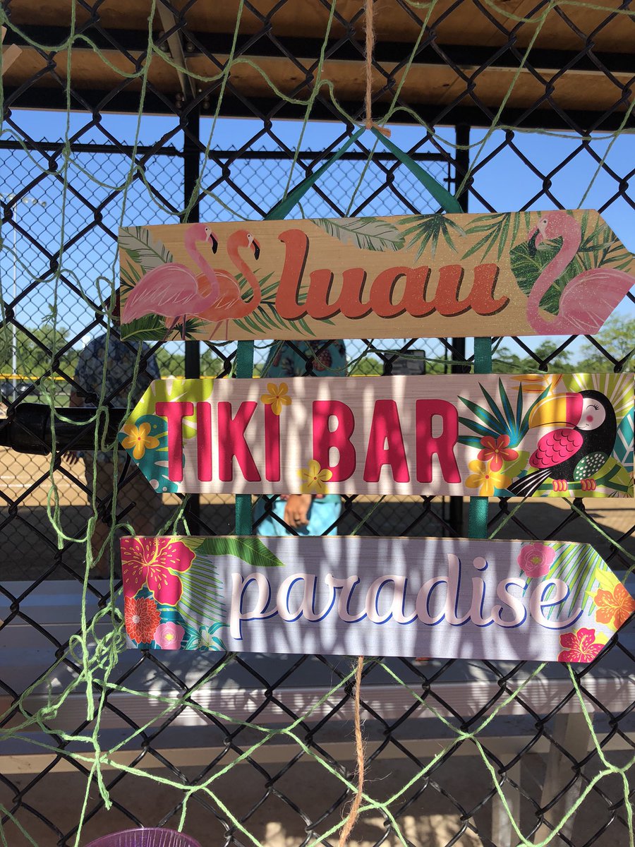 More Hawaiian Hitfest dugout decor! <a href="/HawaiianHitfest/">HawaiianHitfest</a> #FPHawaiianHitfest #TopekaAngels10uC
