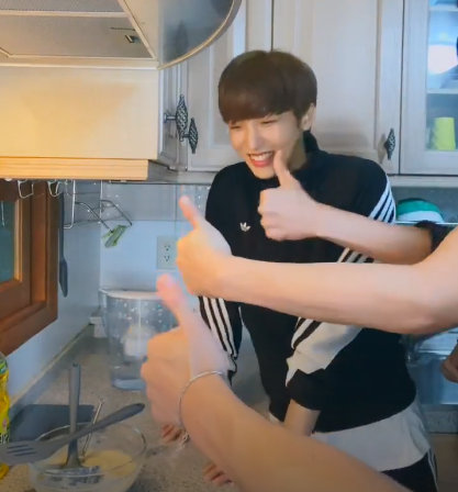 200801 sunyoul, gyujin, kogyeol, and kuhn's potato jeon cooking vlive: the very very long translation thread! 