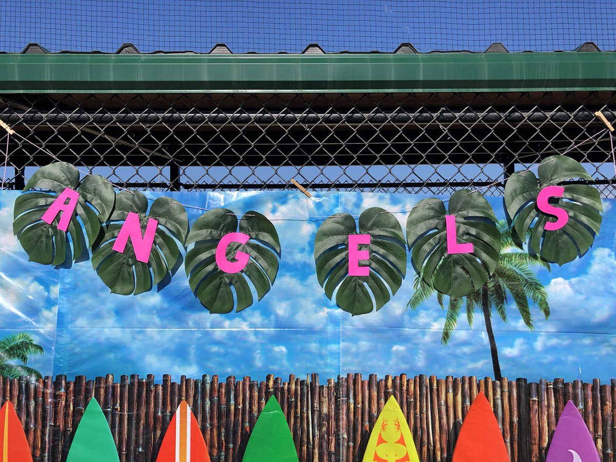 Aloha, Angels! ☀️🌸🏝 <a href="/HawaiianHitfest/">HawaiianHitfest</a> #FPHawaiianHitfest #TopekaAngels10uC