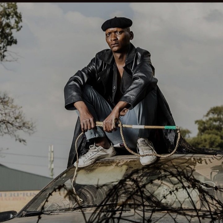 RMK_SA1's tweet photo. 😭😭😭😭my heart is full wow South Africa stand up!!!

Rt for appreciation!
 #BlackIsKing https://t.co/uFkzcfswkW