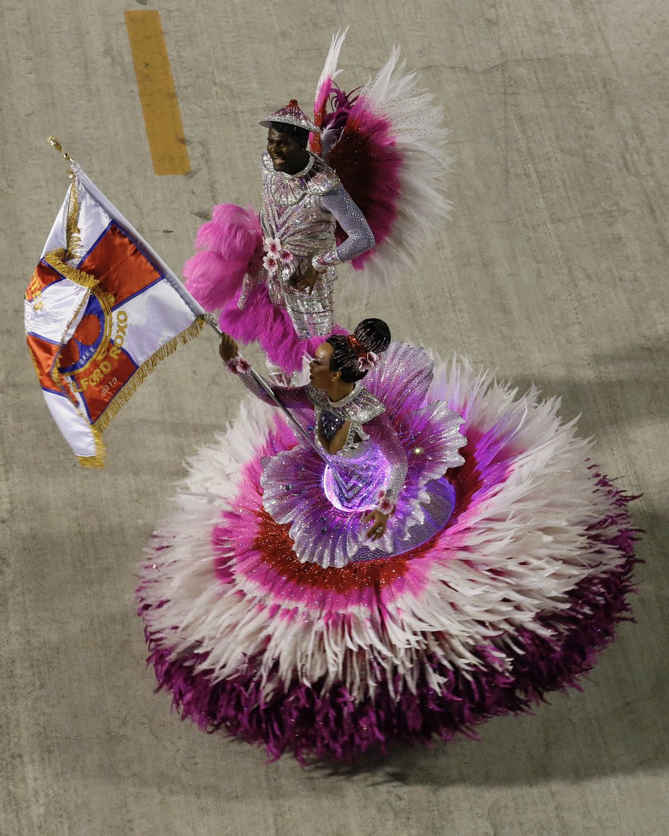 carnavario's tweet photo. Meu oriente é você
Vim mostrar o meu valor
Inocentes, razão do meu viver
Avante, cidade do amor🎶❤️💙
📷 Marco Antônio Cavalcanti 
#carnavario #inocentesdebelfordroxo #inocentes #belfordroxo #carnavalrj #carnavalriodejaneiro #riodejaneiro #samba #escoladesamba #carnaval2013 https://t.co/4yUTKw6XIf