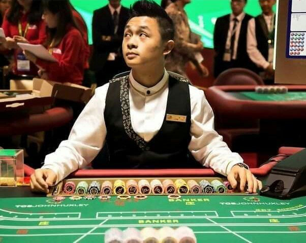 JoelAtu01497646's tweet photo. #casinomylivelihood I ask our president and ministry of health and interior to consider opening casinos,  our families depends on us we are suffering #casinomylivelihood https://t.co/n3VRE2E3TC