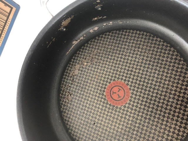 djonnes's tweet photo. @TefalUK got this Jamie Oliver pan last Christmas but Teflon is coming off. Always use non-metal on  it. Can you advise? Thanks. https://t.co/1CnMRB7tx5