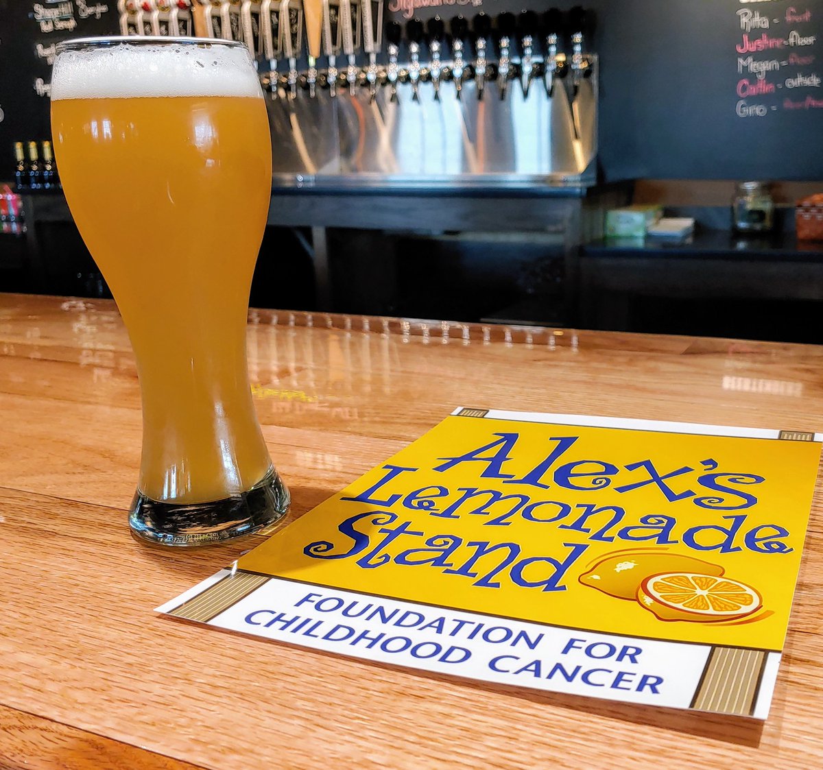 BroadBrookBrew's tweet photo. TWO new brews for your weekend cruise. #lemondays starts today at noon! Half of the proceeds from every pint of Alex's Summer Daze Wheat will be donated to @AlexsLemonade to battle childhood cancer.
Let's kick the kegs for the kids!
12-8 Saturday.
12-5 Sunday.
#ctbeerdrinkers https://t.co/zj6JNVzyTm