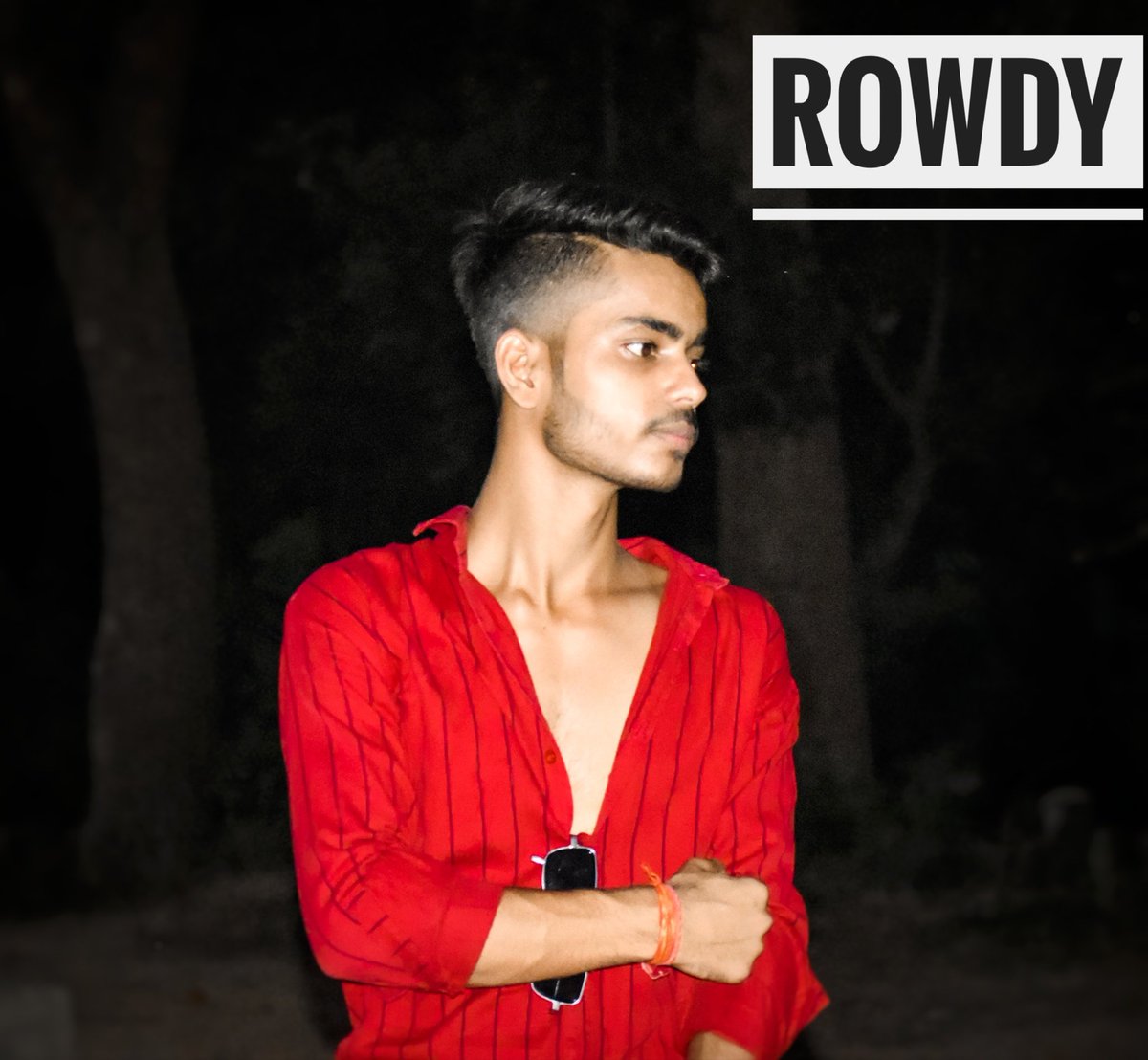 ASHWINCHAUBEY6's tweet photo. People will throw stone at u. Don't throw them back . Collect them all and build an empire ✌️
#Rowdy #ATTITUDE @TheDeverakonda @FemaleVishwas @DrKumarVishwas https://t.co/2jGxnLFNFw