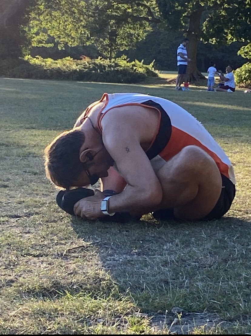 MisterGLS's tweet photo. Pretty sure I couldnβt see my toes a year ago, can almost touch them now #benderer https://t.co/R6MgdMK6cH