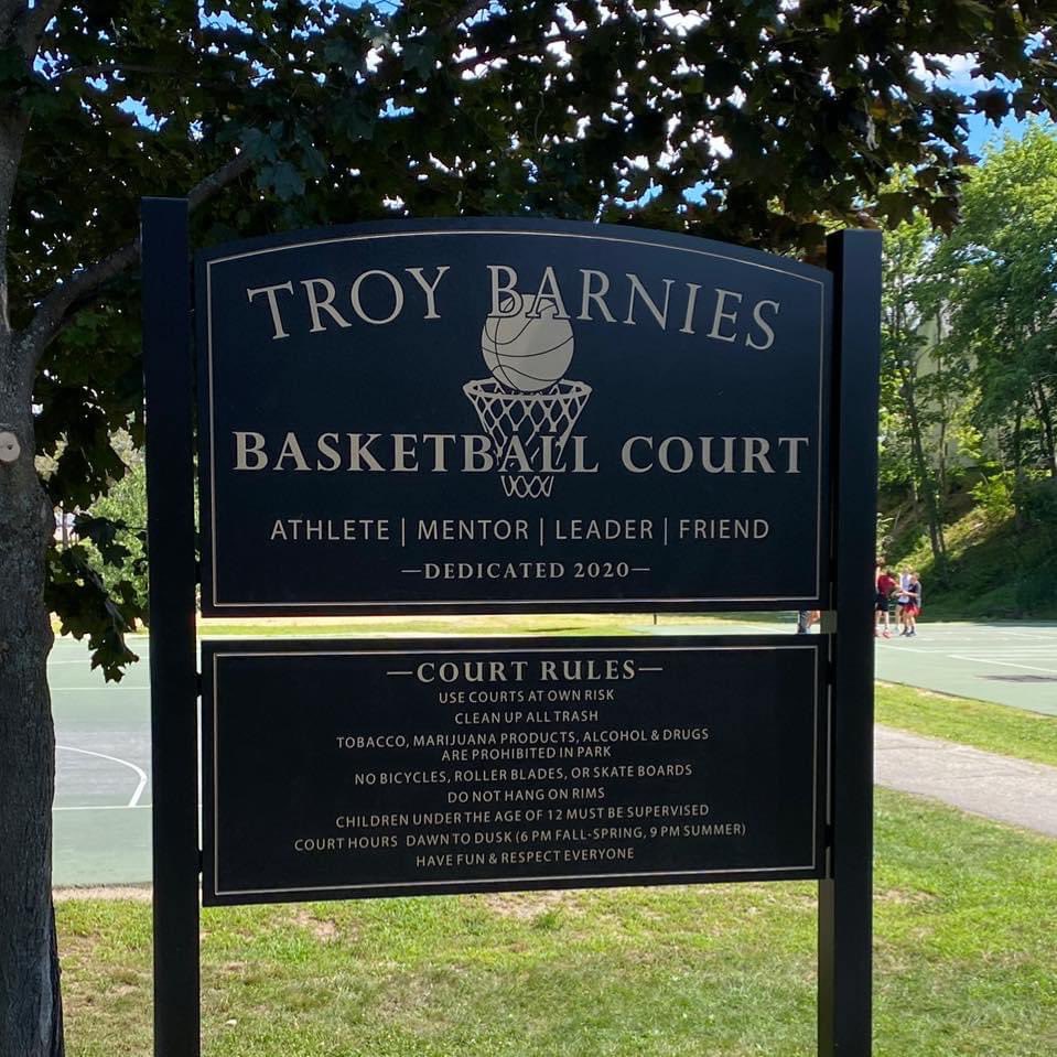 Troy Barnies tweet media