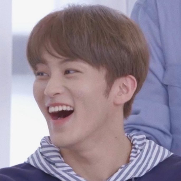 mark; a threadalso reply with these hashtags!! #HappyMarkDay #MarkInOurHearts #스물둘_마크가_빛날_시간