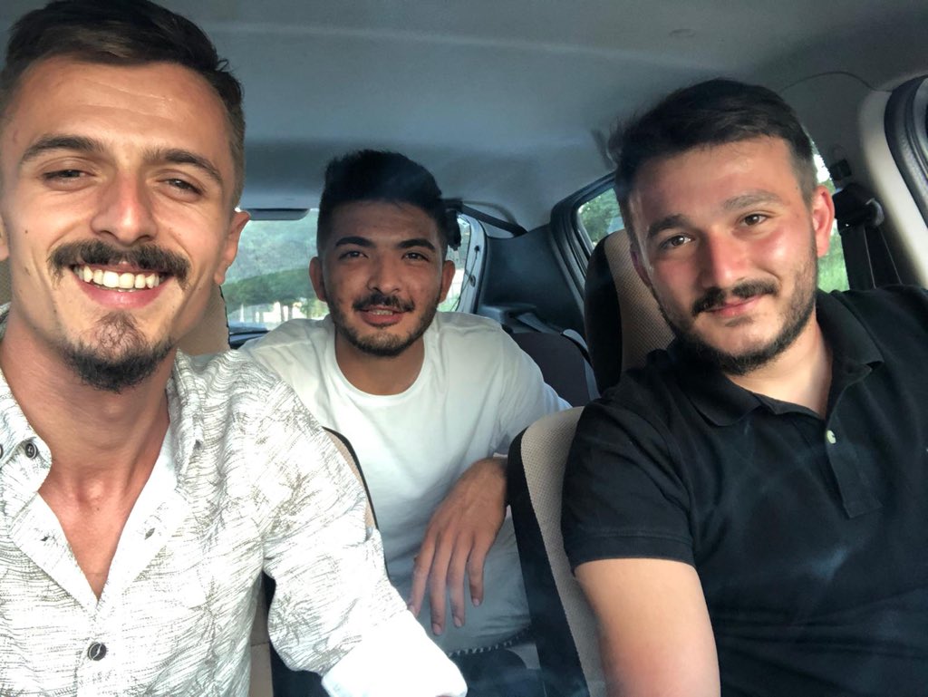 5 senedir hasretiz bu kareye 👌😂