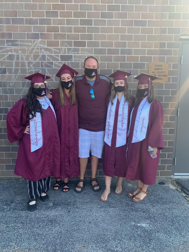 CHSstucoadvisor's tweet photo. Congrats to the Carver Class of 2020 graduates.. You all did it and should be very proud.  Continue to leave your mark ❤ @carverclass2020 @CarverMHSPrinc @ScottKnief @CarverHighStuco https://t.co/PHD301iMiR