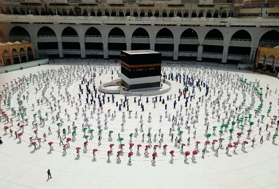 AliAlansire's tweet photo. ستبقى هذه الصورة وكل صورة حج مثل هذه مطبوعة في اذهاننا الى الابد .
.
.
.
٣١/ تموز/ ٢٠٢٠ https://t.co/VC027LPc73