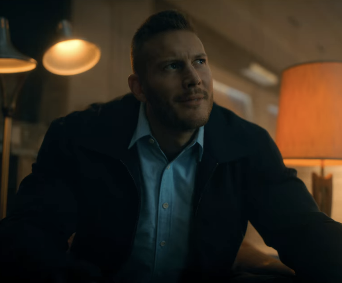 luther hargreeves icons! the fact that the eggs aren't in the shot.... rude[post credit if using]